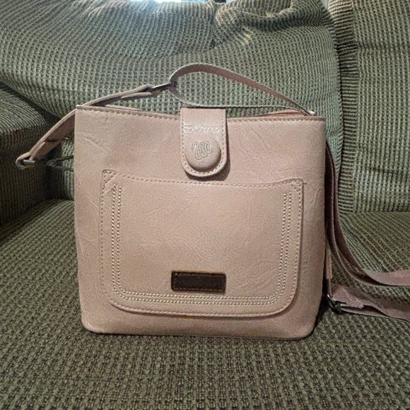 Wrangler Crossbody Bag Light Pink - Picture 1 of 11